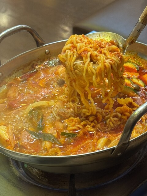 진한 붉은색의 유혹! 정말 맛있는 칸장세우♡