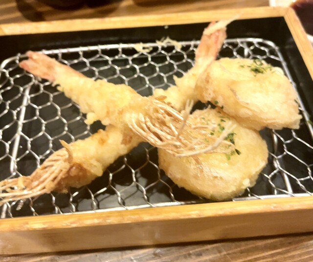 愛知県名古屋市千種区今池の佐野ビルにある、ヘルシーな創作天ぷらと産地直送の鮮魚が楽しめる和風居酒屋さん♪