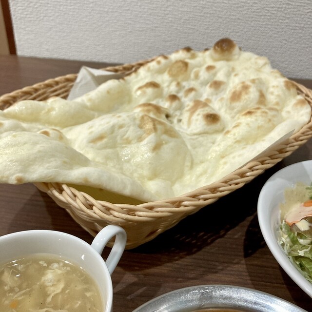 南咖喱店＋咖啡店＋定食屋＋居酒屋