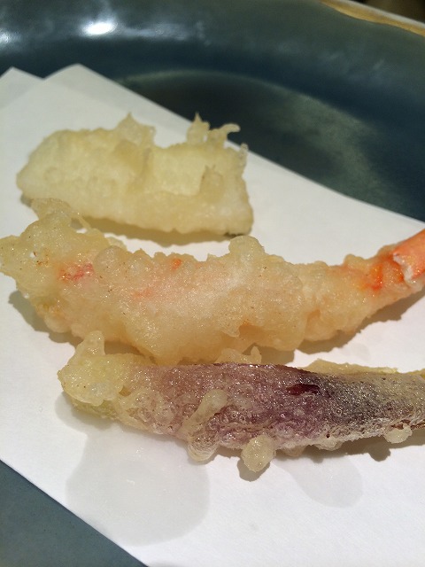 季節の食材を使った絶品天ぷらを、Tempura Kappou Saganoで味わってみてください!