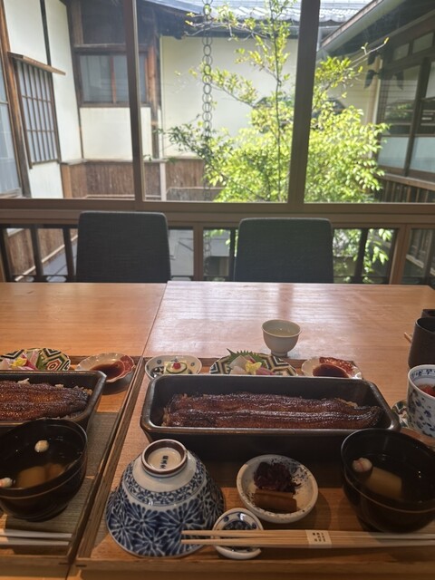 Enjoy a famous one-kami eel!