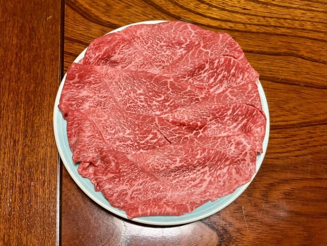 ナンバーの歴史に浸る、歴史的背景のある店「Hari Ju」でプライベートルームでの焼肉を楽しんだ。