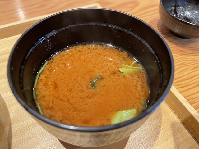 오늘의 점심(2021/03/30) 현품 본마치, 연어·스시·가자미 요리