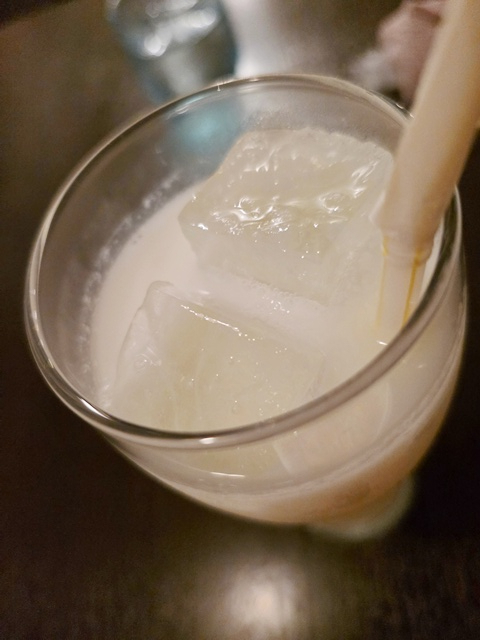 이 레스토랑은 정말 거대하네요 (*´艸`)