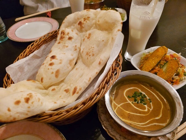 이 레스토랑은 정말 거대하네요 (*´艸`)