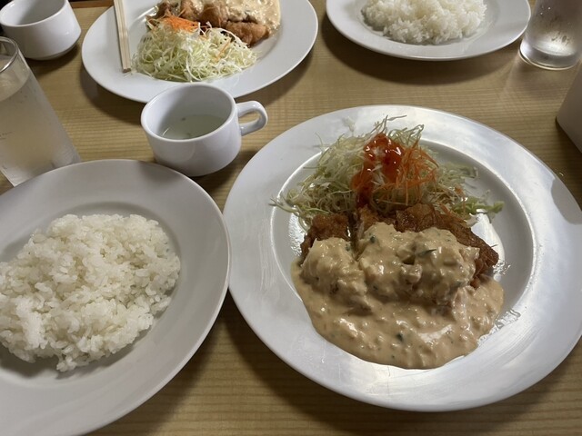 미야자키 지치의 치킨 난본 타르타루 소스, 정말 맛있어요!