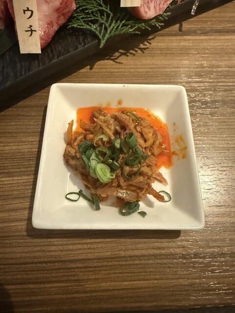 저렴한 가격에 검은 털 육우 고기가 있어서 정말 맛있어요！！！