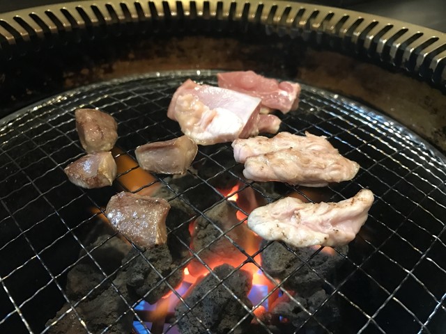 단바 지역의 닭을 직접 구워보기