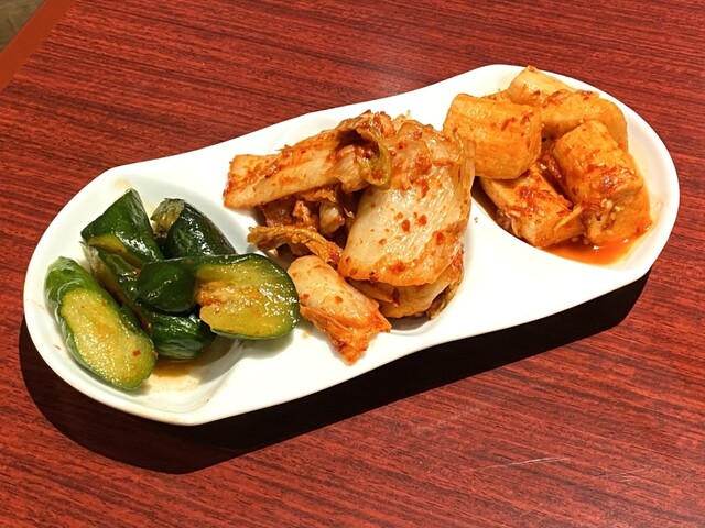普段は焼肉と一緒にご飯を好みますが、この冷たい麺も絶対に試さないわけにはいきません！