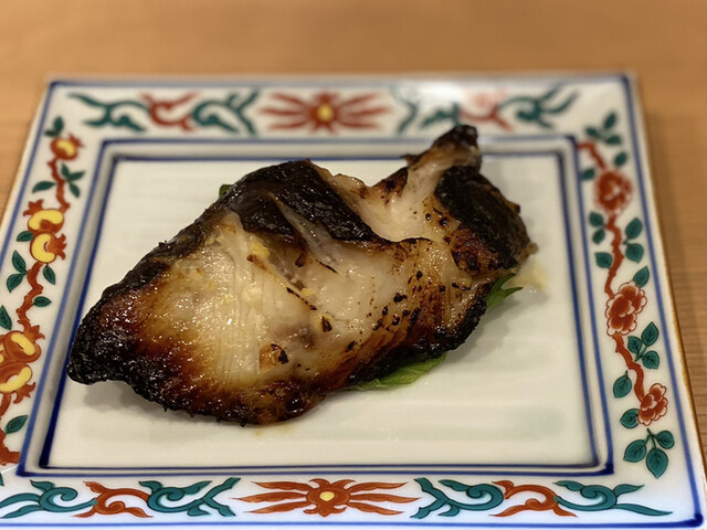 이 레스토랑의 카레는 정말 맛있다.