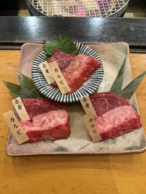 이번에는 군마현의 검은털 소고기 '타카사키 소고기'를 맛있고 합리적인 가격에 즐겁게 먹었습니다！！！