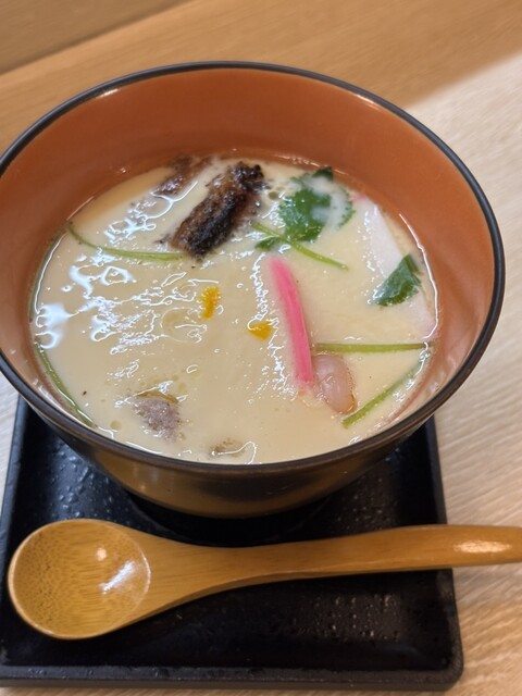 이 오징어 요리는 맛있습니다 \(//∇//\)
