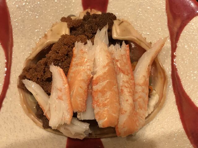 豊岡にあるKappou Kawamuraで、カニ料理を存分に楽しむ。