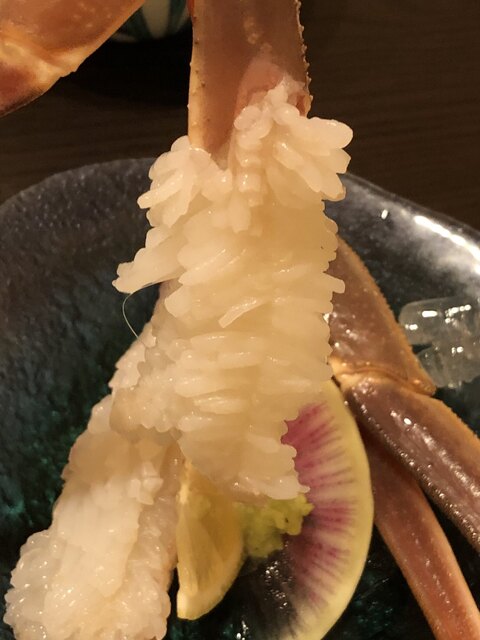 豊岡にあるKappou Kawamuraで、カニ料理を存分に楽しむ。