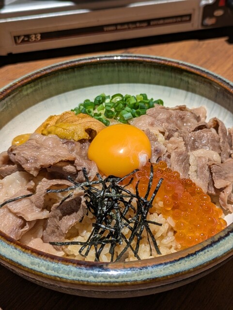 駅の近くでプライベートルームでのリラックスできる創造的な日本料理！！