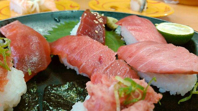 寿司の品質が低下している ↓ どうか、家族経営のレストランのようになるのをやめてほしい（悲しみの声）