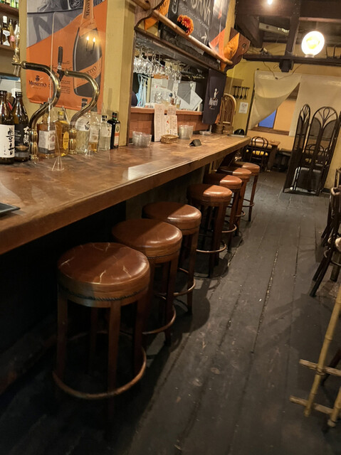 In Nishi-taisha, there’s a really stylish restaurant like this.