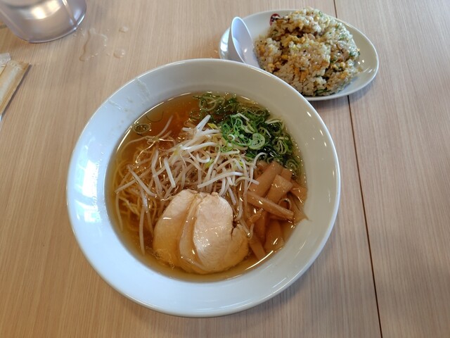 ハーフチャンラーメン付きの拡張ランチメニュー!