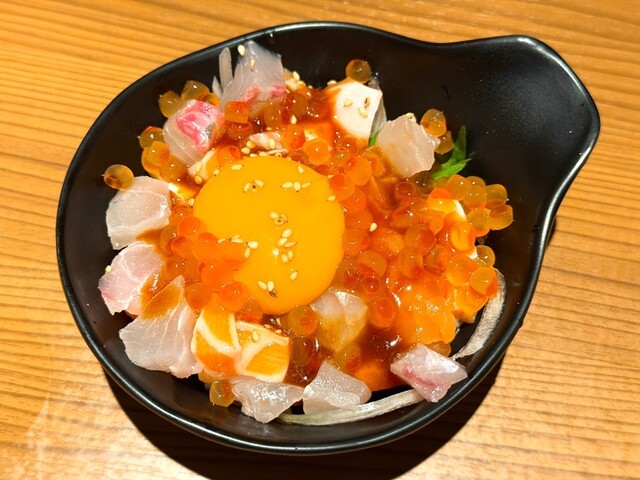 ★博多駅近くで、美味しい料理が楽しめる素敵な居酒屋さん!