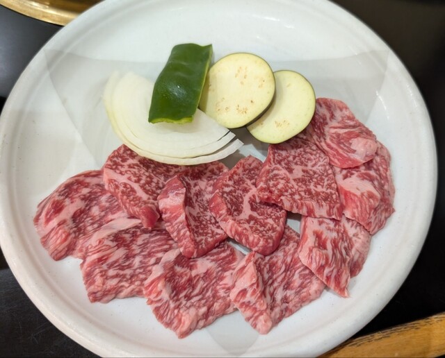 꽤 괜찮은데, 구름이 가시지 않는 점심!