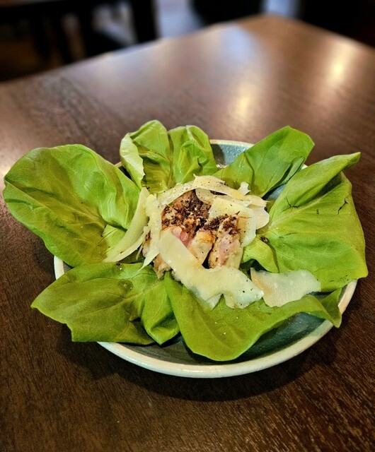 생선과 해산물을 중심으로 한 프랑스 요리를 맛보았는데, "마그로의 우나지"가 정말 맛있었습니다!