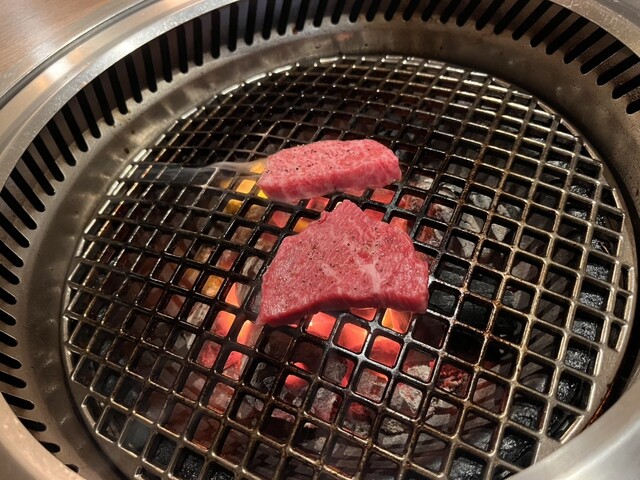 석원 소의 맛있는 부분을 조금씩