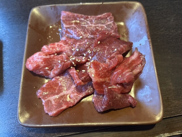 정육점 직영의 야마가타 소 구이 요리가 맛볼 수 있는 조나이의 인기 가게
