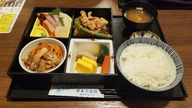 성인을 위한 패밀리 레스토랑! 메뉴가 풍부하고 맛도 훌륭합니다! '쇼야, 치우오카 역 앞점'