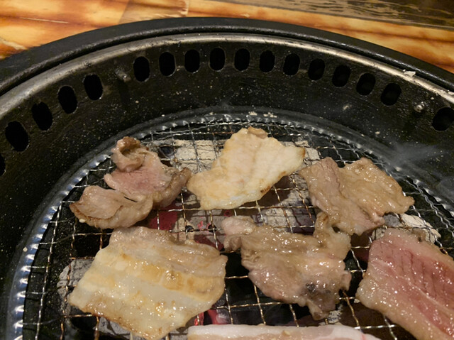 토·일·축일에는 낮부터 영업합니다!